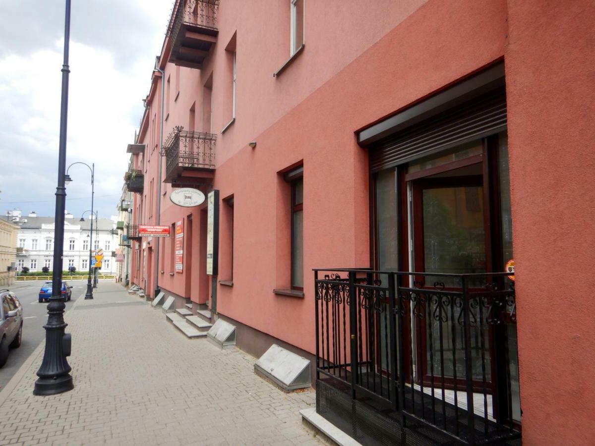 Apartamenty Centrum Z Wanna Dwuosobowa Piotrków Trybunalski 외부 사진